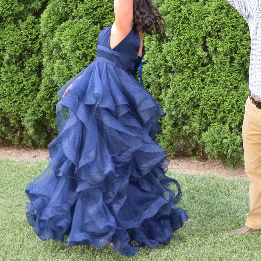PROM DRESS - Picture 2 of 3